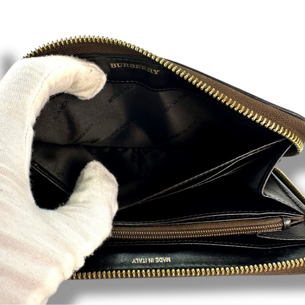 Burberry Haymarket Check Large Ziggy Zip Around Wallet - Picture 9 of 16